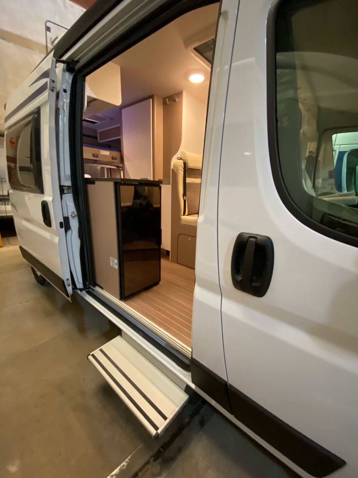 Alquiler-camper-en-sant-cugat.jpg