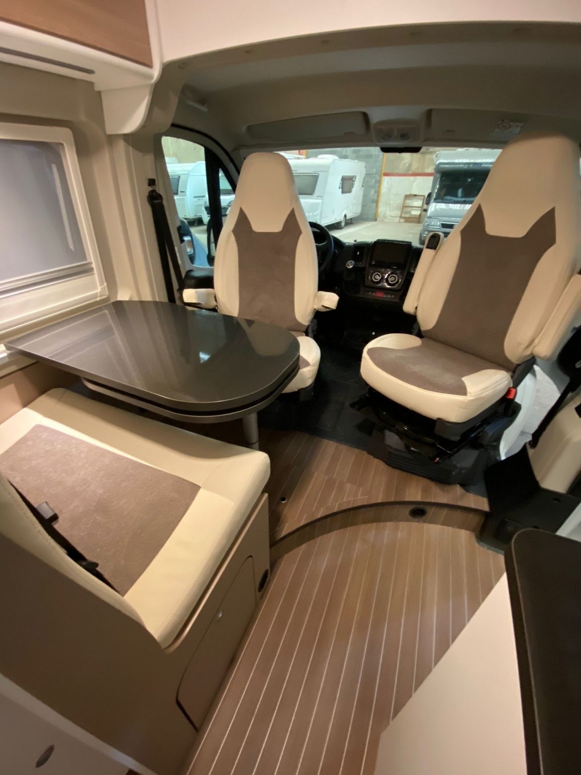 Alquiler-camper-rubi.jpg